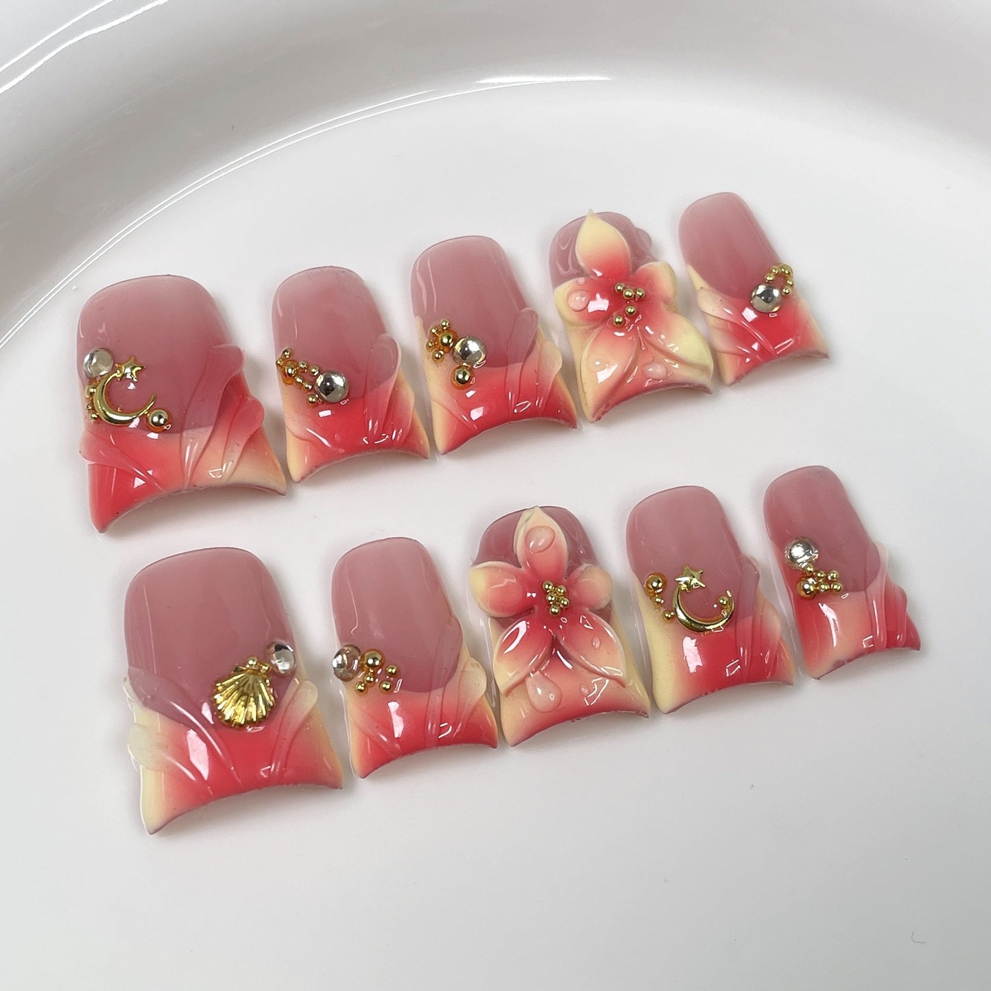Cali Coral- Seashell French Ombré  Press On Nails